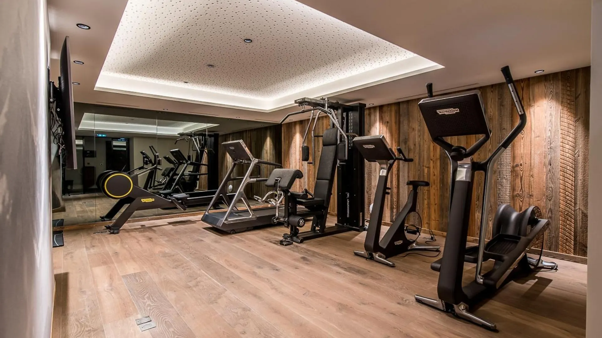Chalet Penthouse Luxe A Meribel - Concierge, Spa, Parking - Fr-1-613-41 フランス